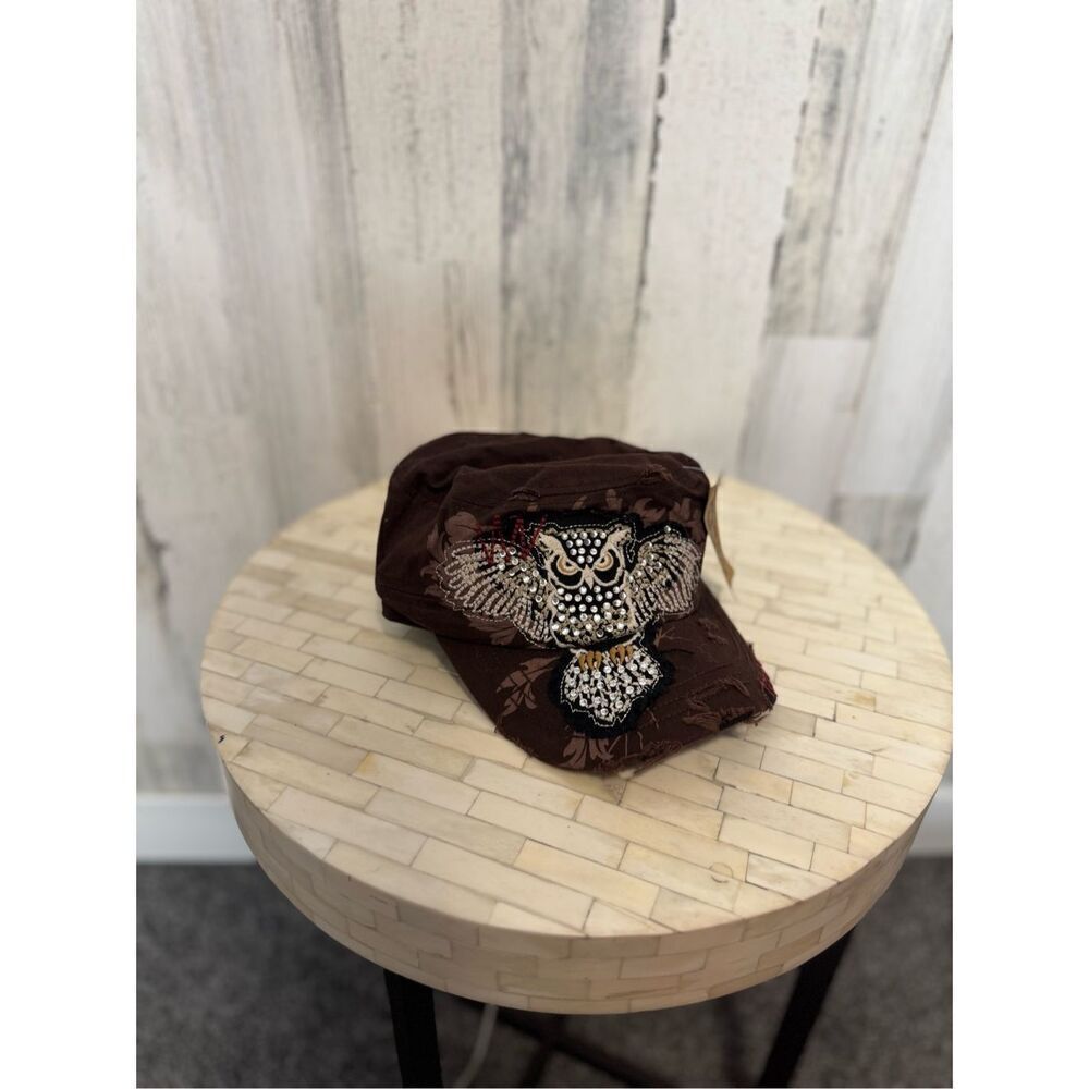 Brown hat 